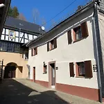 Prázdninový dům Eifelstuben Mit Charme - Bauernstube Vulkaneifel - Naehe Und Burgruine Ulmen