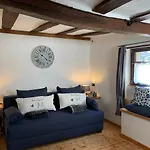 Holiday home Eifelstuben Mit Charme - Bauernstube Vulkaneifel - Naehe Und Burgruine *
