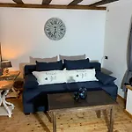 Eifelstuben Mit Charme - Bauernstube Vulkaneifel - Naehe Und Burgruine * Ulmen