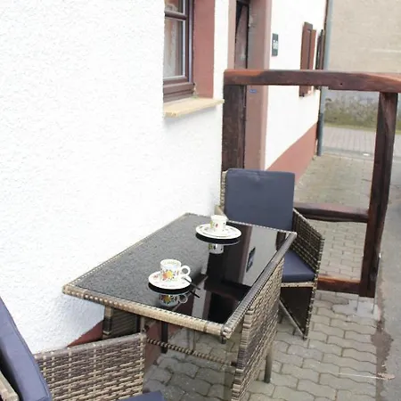 Eifelstuben Mit Charme - Bauernstube Vulkaneifel - Naehe Und Burgruine 펜션 우멘