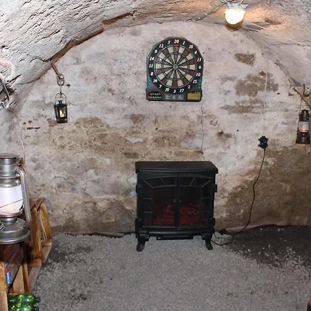 Eifelstuben Mit Charme - Bauernstube Vulkaneifel - Naehe Und Burgruine בית נופש