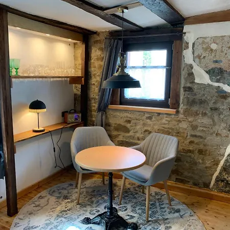 Eifelstuben Mit Charme - Bauernstube Vulkaneifel - Naehe Und Burgruine Ulmen