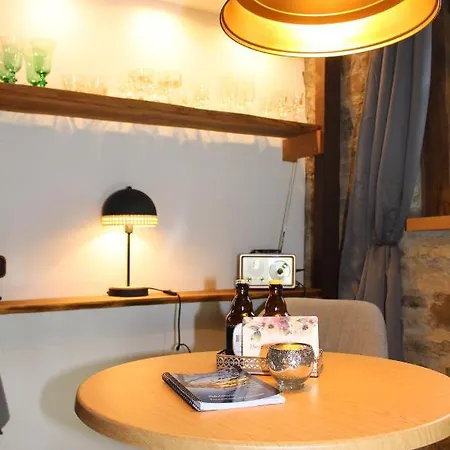 Eifelstuben Mit Charme - Bauernstube Vulkaneifel - Naehe Und Burgruine 펜션