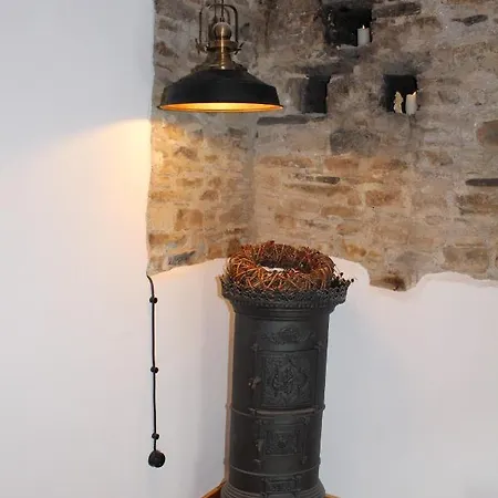 Eifelstuben Mit Charme - Bauernstube Vulkaneifel - Naehe Und Burgruine * Ulmen