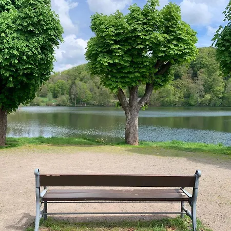 Eifelstuben Mit Charme - Bauernstube Vulkaneifel - Naehe Und Burgruine * 우멘
