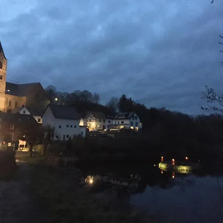 Eifelstuben Mit Charme - Bauernstube Vulkaneifel - Naehe Und Burgruine * Ulmen