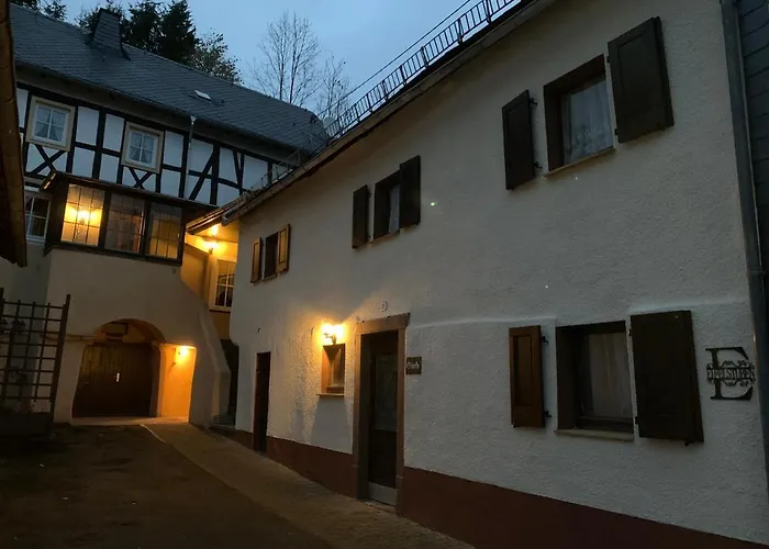 Prázdninový dům Eifelstuben Mit Charme - Bauernstube Vulkaneifel - Naehe Und Burgruine