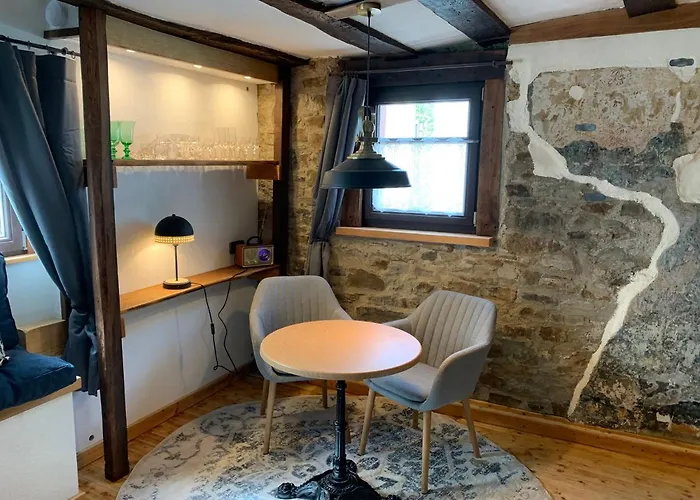 Eifelstuben Mit Charme - Bauernstube Vulkaneifel - Naehe Und Burgruine Ulmen