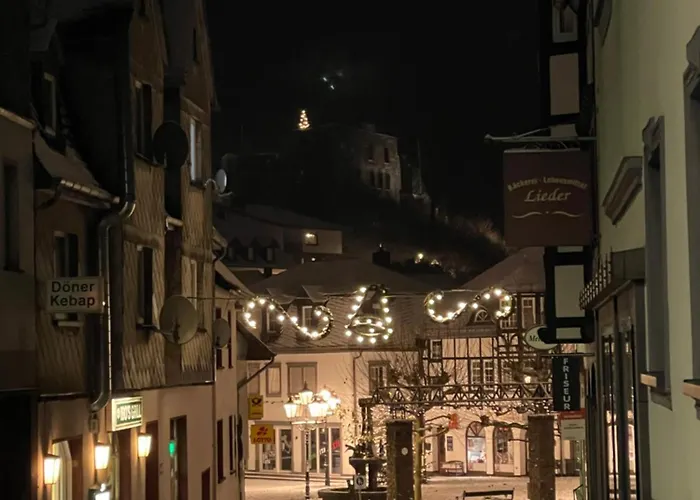 Eifelstuben Mit Charme - Bauernstube Vulkaneifel - Naehe Und Burgruine *