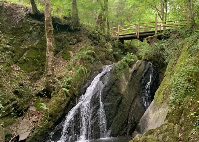 Eifelstuben Mit Charme - Bauernstube Vulkaneifel - Naehe Und Burgruine * Ulmen